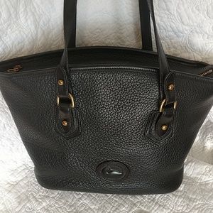 Vintage Dooney and Bourke black tote